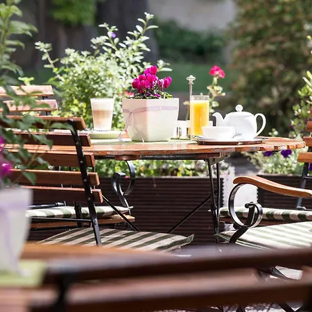 Western Soibelmanns Lutherstadt Szálloda 4*